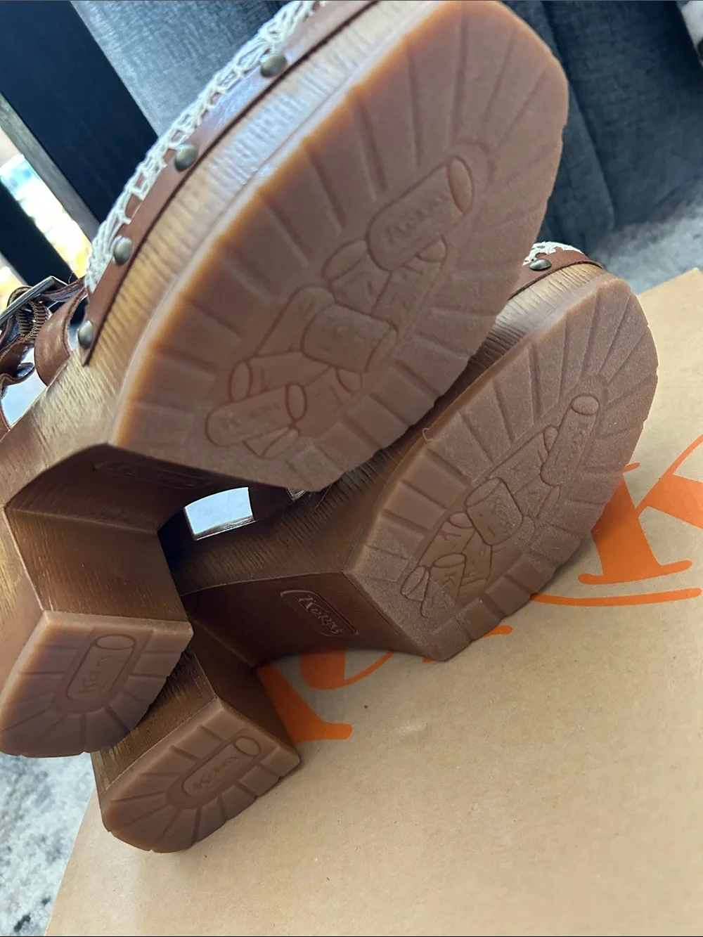Korks comfortable brown